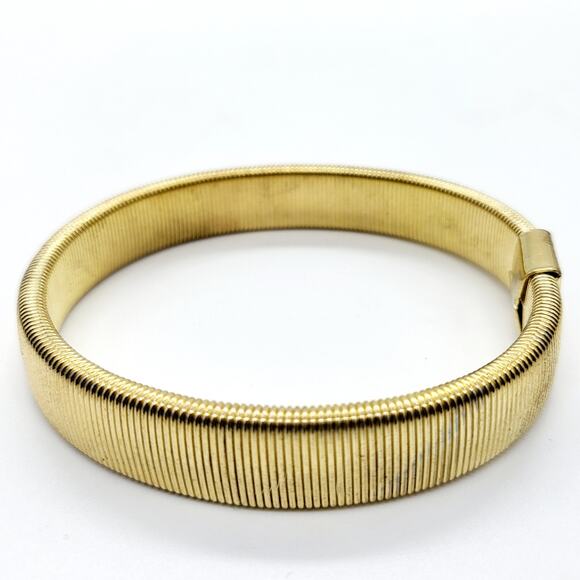 Vintage Cobra Stretch Antique Statement Bracelet Gold Tone Ribbed from The 80's - Picture 4 of 8